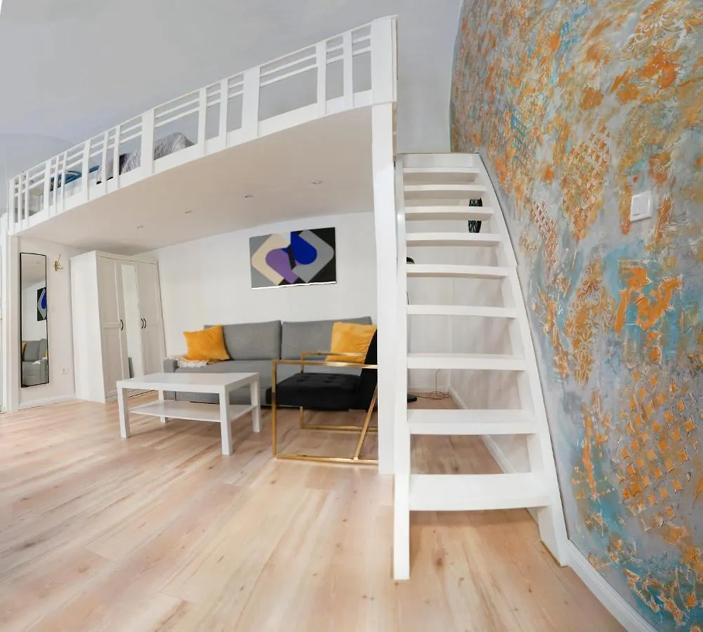 Goldart Design Apartment In The Heart Of 부다페스트 헝가리