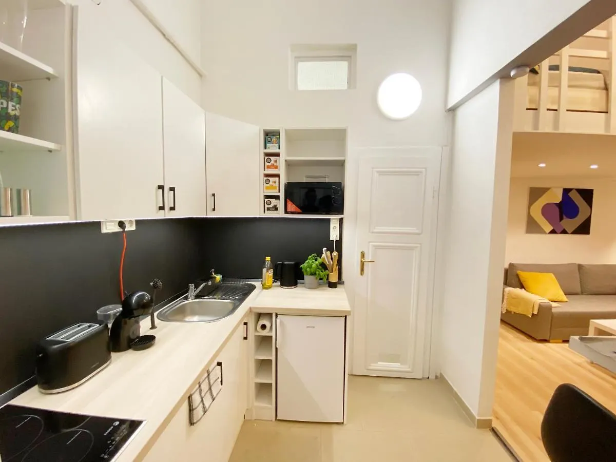 Goldart Design Apartment In The Heart Of 부다페스트